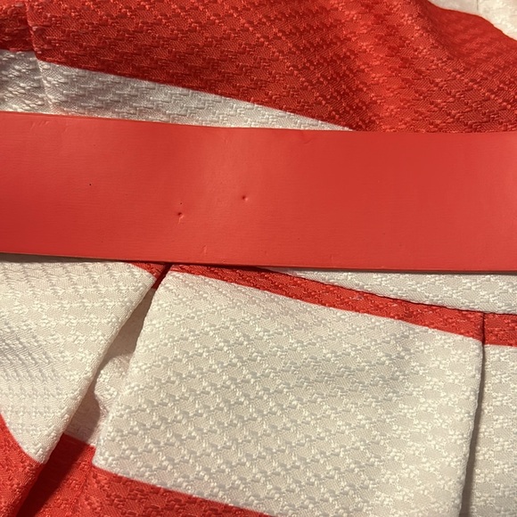 Coral and white striped dress with hidden pockets and removable belt - Picture 12 of 14